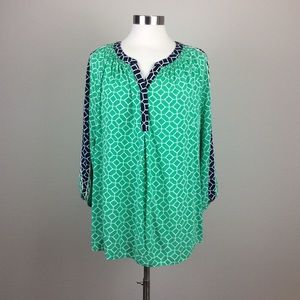 Crown & Ivy green geo print tunic Size 2X